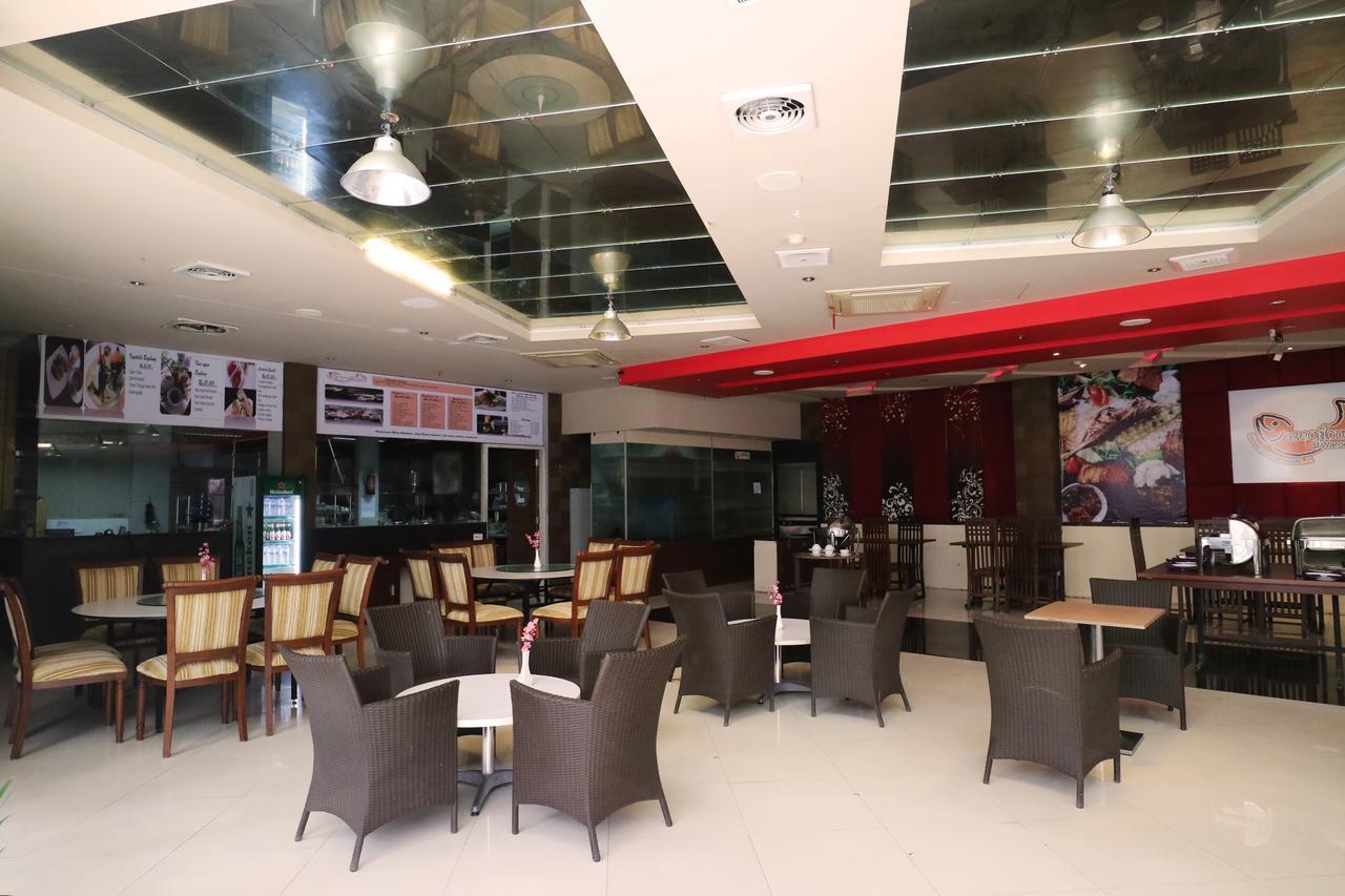 Grand Lifestyle Hotel Denpasar Exterior foto
